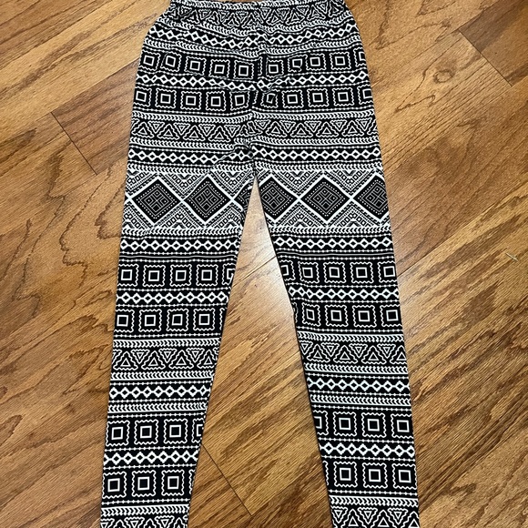 Womens black and white printed leggings - Picture 1 of 4